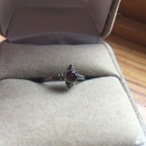 925 sterling silver garnet ring size 5